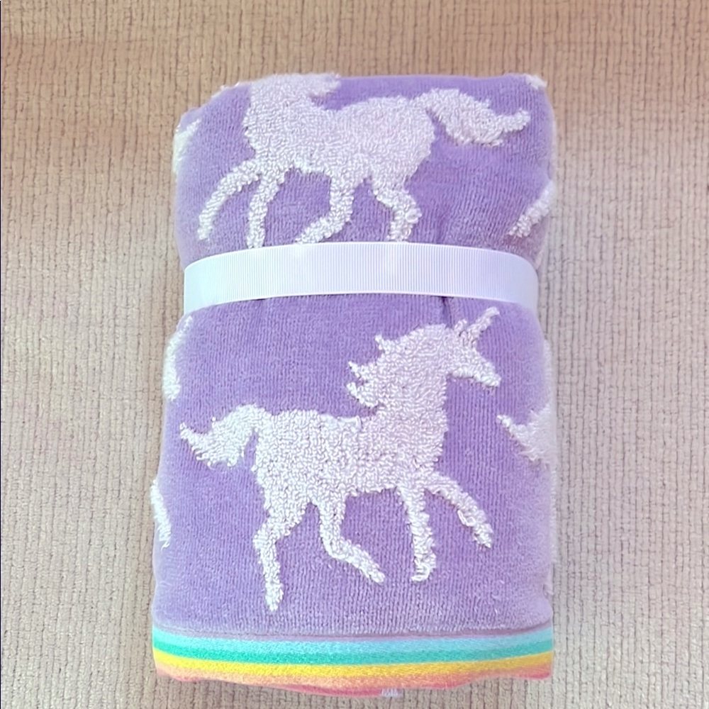 Purple & White Unicorn Hand Towels  NWT